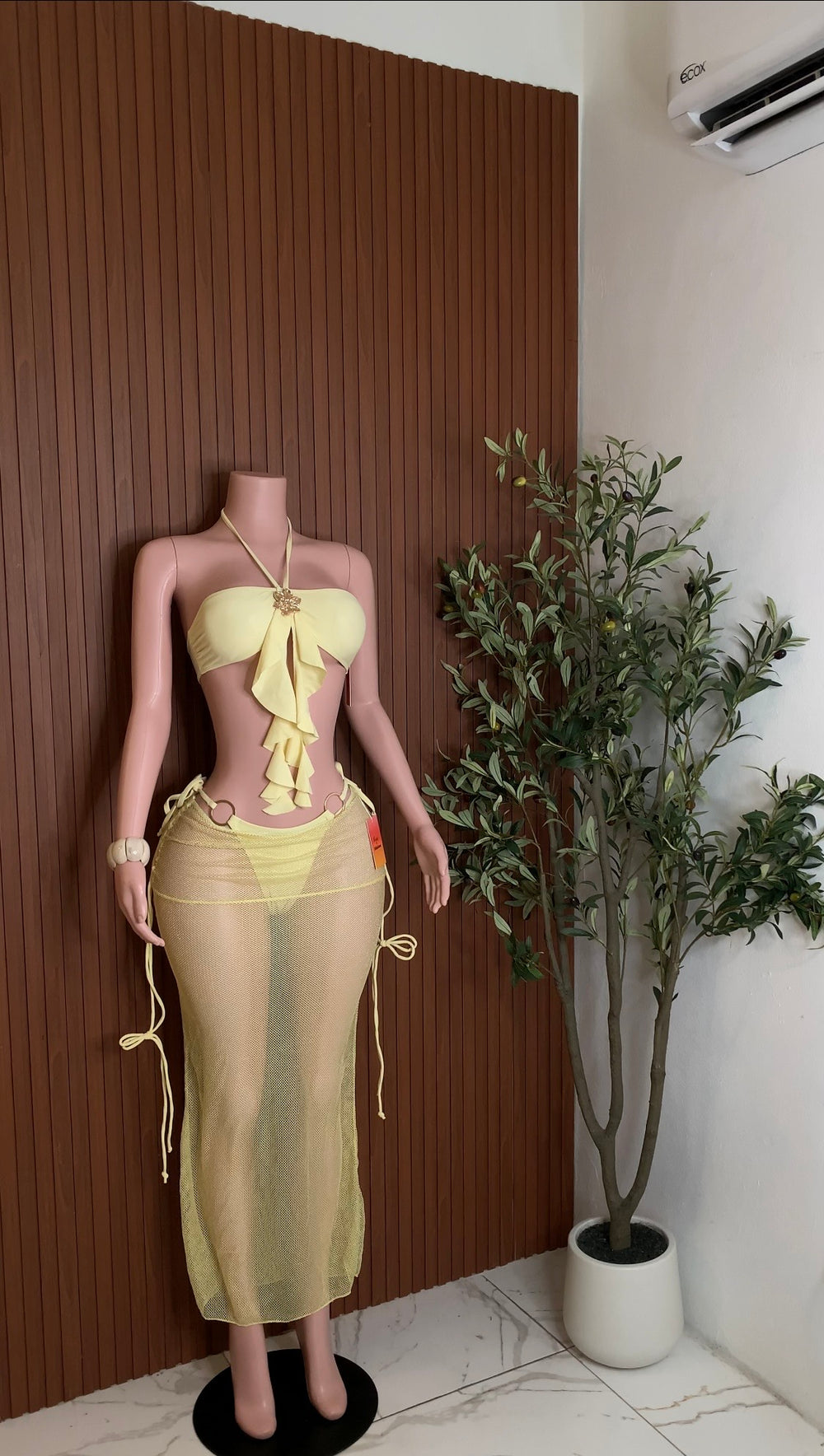 Breeze (yellow)