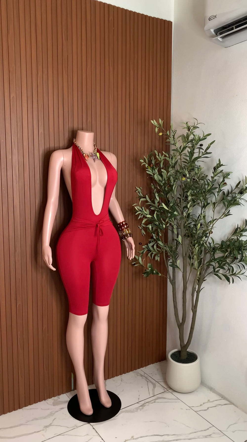 Capri (burgundy)