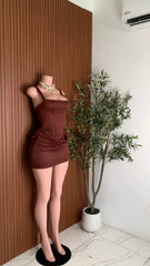 Hourglass (brown)