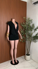 Poise (black)