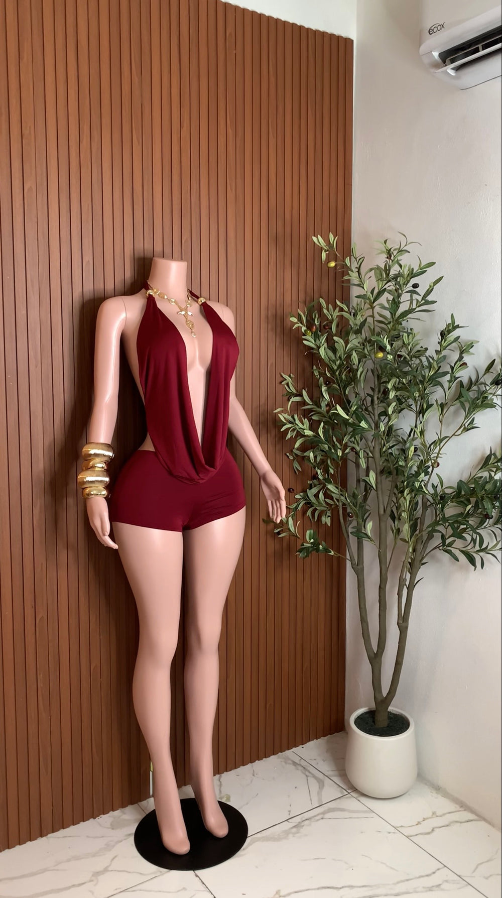 Delilah (burgundy)